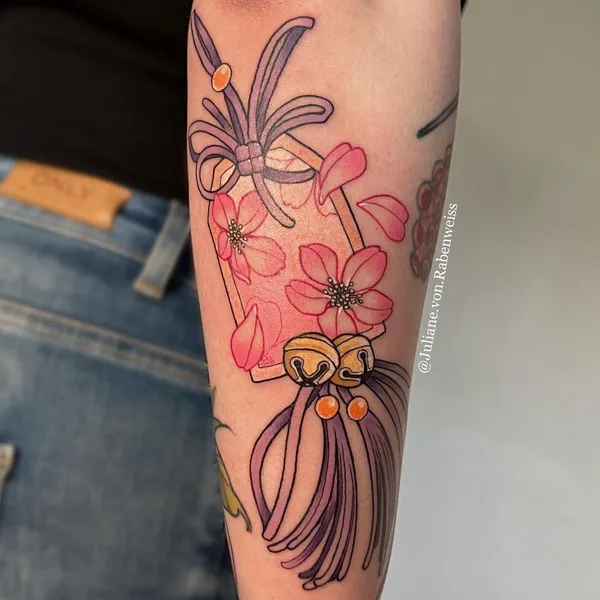 Neo Traditional tattoo by Juliane von Rabenweiss in Düsseldorf