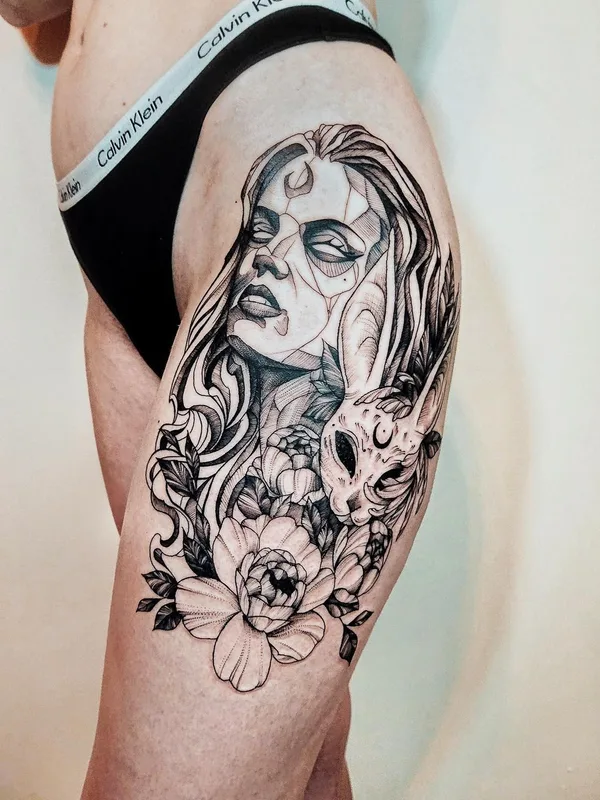 female black and grey blackwork Tatuagem em thigh #56238 | Tatuador Ira Yablokova