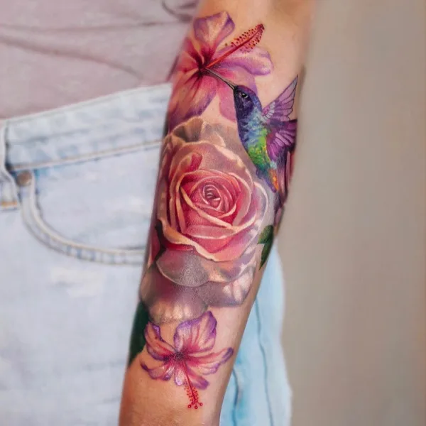 Graphic tattoo by Ira Yablokova in Düsseldorf