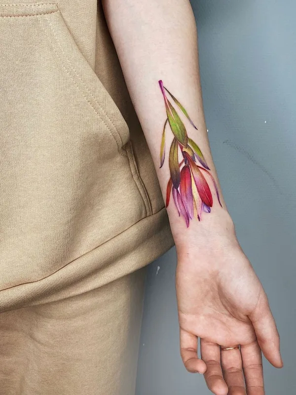 female color watercolor Tatuagem em forearm #56246 | Tatuador Ira Yablokova