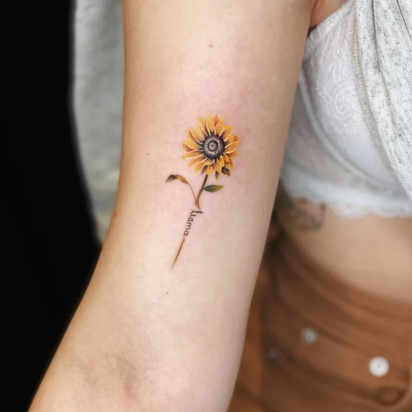 Graphic tattoo by Ira Yablokova in Düsseldorf
