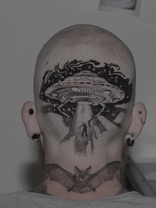 male black and grey blackwork Tatuagem em back of neck #56264 | Tatuador Felix Graph Tattoo
