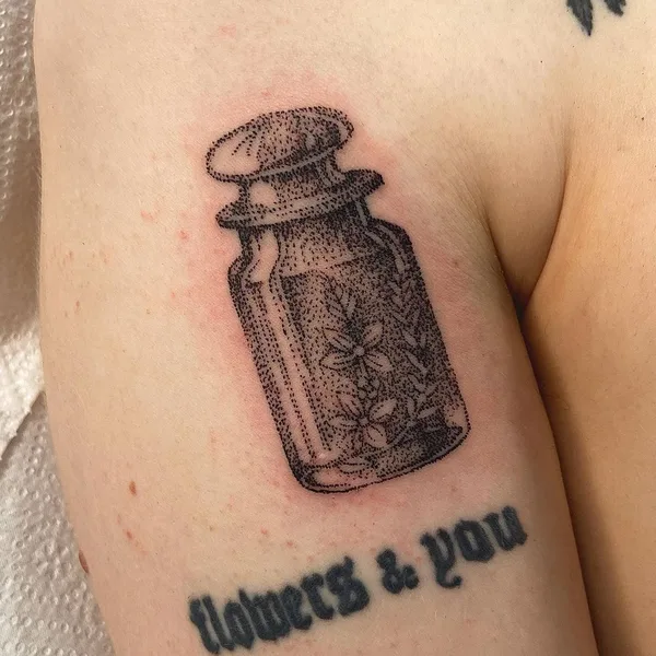 Graphic tattoo by Mackenzie in Düsseldorf