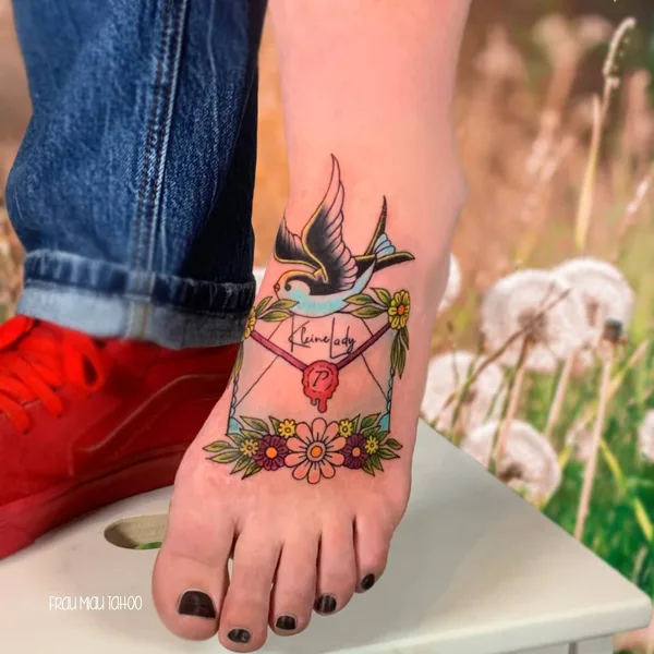 Женская tattoo by Frau Miau Tattoo in Düsseldorf