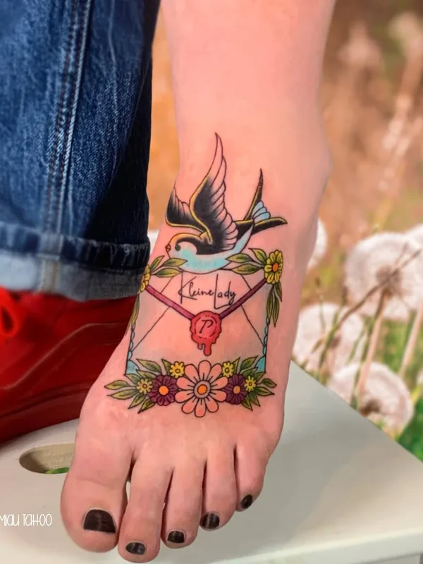 female color traditional Tatuagem em foot #56286 | Tatuador Frau Miau Tattoo
