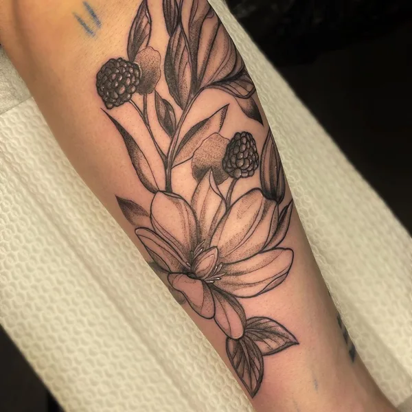 Botanical tattoo by Lisa Rosenfeld in Düsseldorf