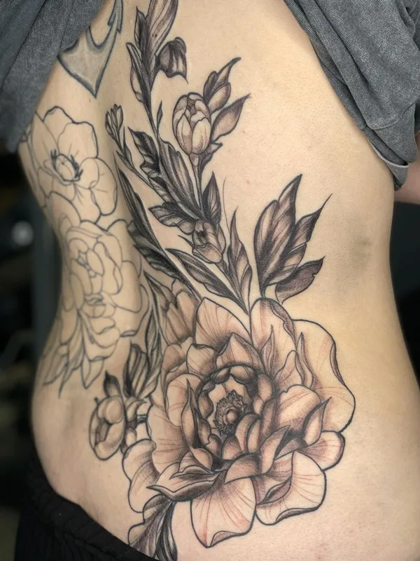 black and grey black and grey Tatuagem em side #56306 | Tatuador Lisa Rosenfeld