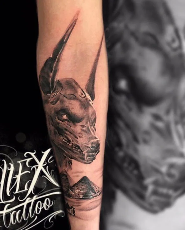 black and grey realism Tatuagem em forearm #37696 | Tatuador Alex Kross