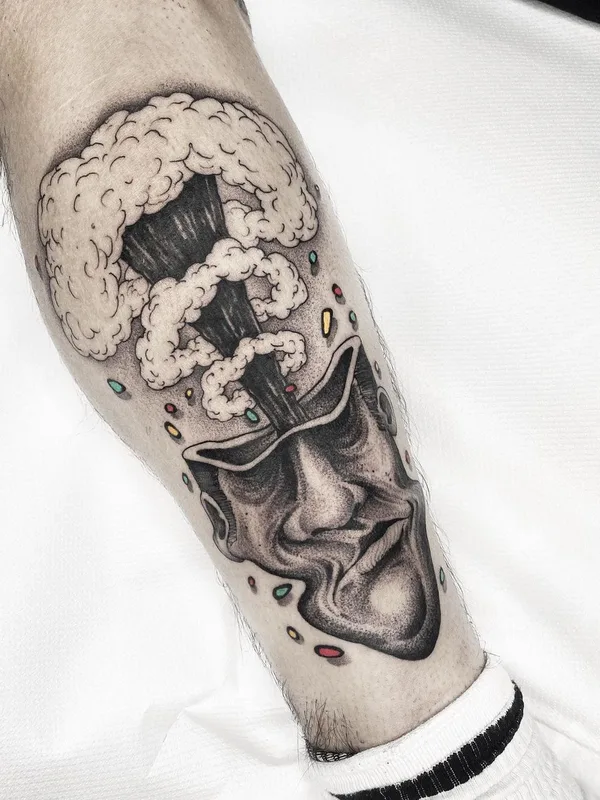 black and grey illustrative tattoo auf calf #46607 | Tätowierer Conio