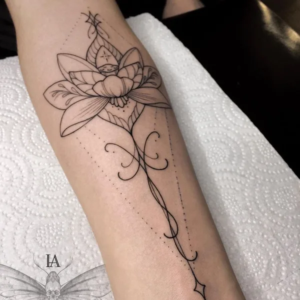 Graphic tattoo by Арина Инголычева in Саратов
