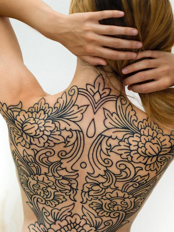 female black ornamental татуировка на full back #65007 | Тату мастер Helen Hitori
