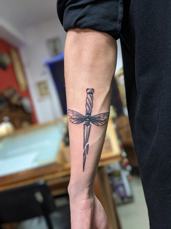 black and grey blackwork татуировка на forearm #65020 | Тату мастер João 'BatesGen' Santos