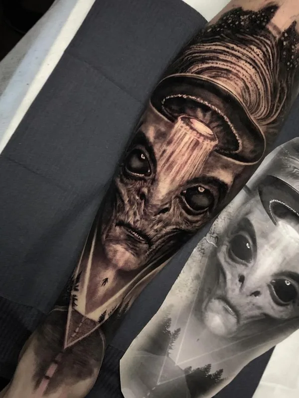 black and grey realism tatuaje en forearm #66216 | Tatuador Dylan Weber