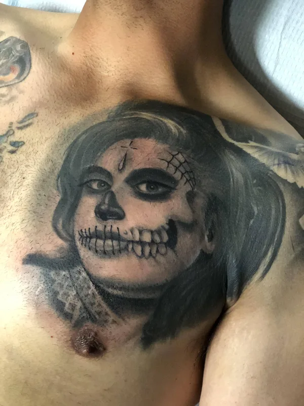 male black and grey black and grey татуировка на chest #29982 | Тату мастер CharlzVyachsvheya