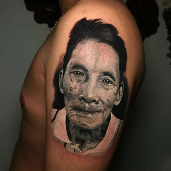 Portrait tattoo by Aaron Olaguivel (Omom Tattoo) in Manila