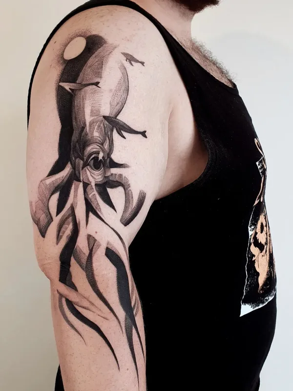 male black and grey blackwork tatuaje en full sleeve #55379 | Tatuador Mike Kyrtatas
