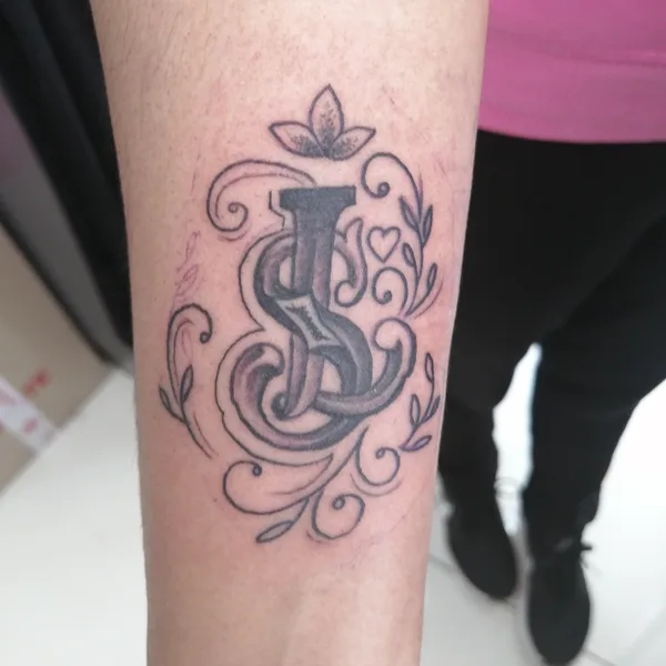Традиционная tattoo by red webz tattoo studio