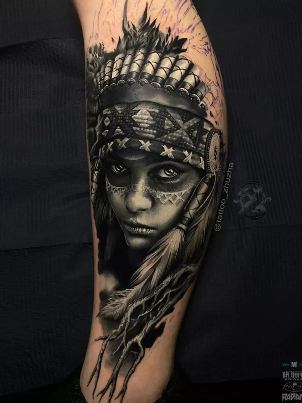 female black and grey realism tatuaje en forearm #61273 | Tatuador Евгений Олейник