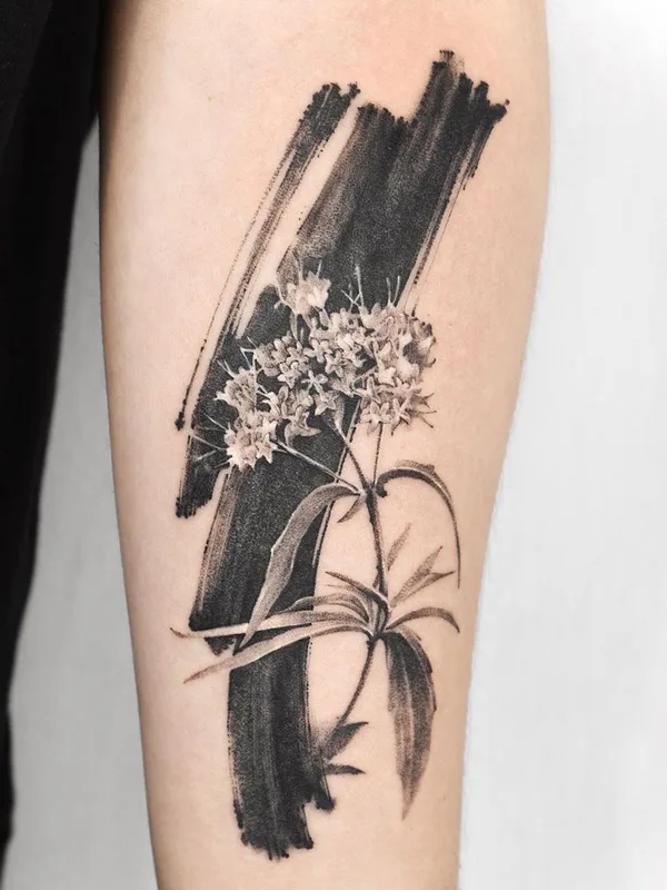 black and grey blackwork tattoo auf forearm #34865 | Tätowierer Ati