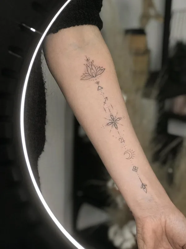 female black fineline tatuaje en forearm #50663 | Tatuador Алина Чеботарева