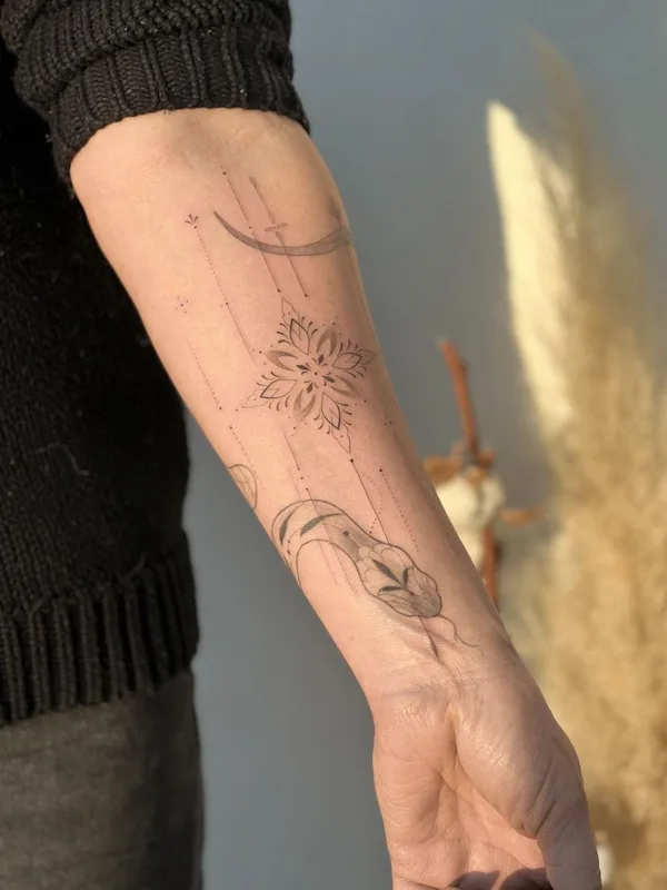 black and grey fineline tatuaje en forearm #50669 | Tatuador Алина Чеботарева