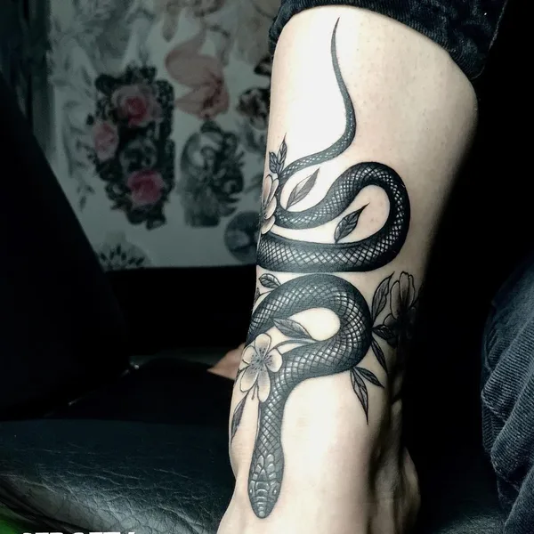 Graphic tattoo by Сергей Сергеев in Саратов