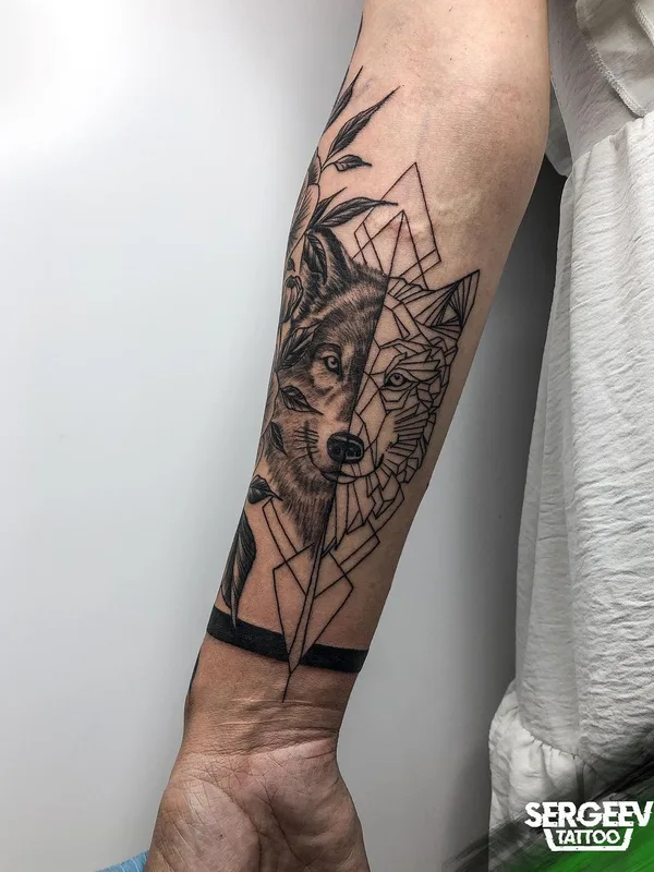 black and grey geometric 纹身 在 forearm #50672 | 纹身师 Сергей Сергеев