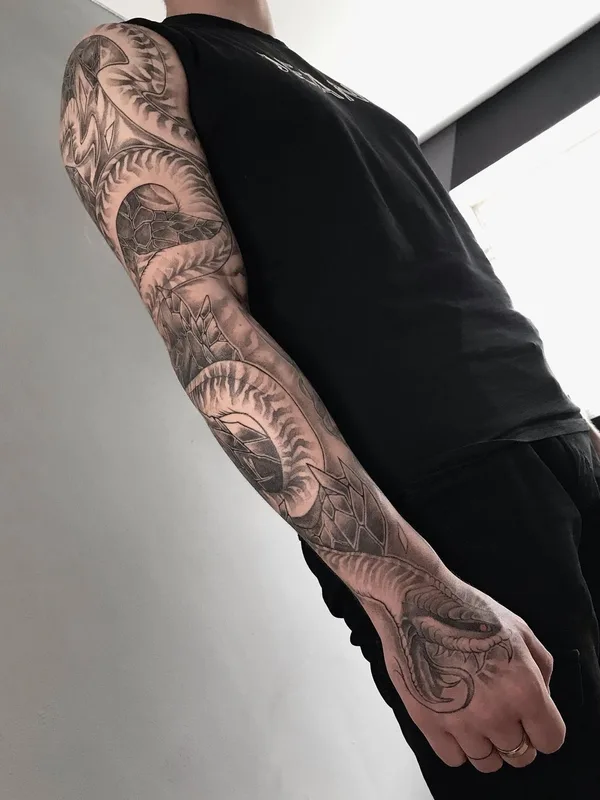 black and grey blackwork 纹身 在 full sleeve #50692 | 纹身师 Аля Тугушева