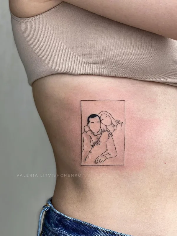 female black fineline 纹身 在 ribcage #50729 | 纹身师 Валерия Литвищенко