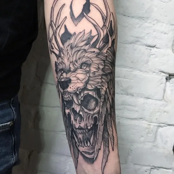 Graphic tattoo by Владислав Ретунский in Саратов