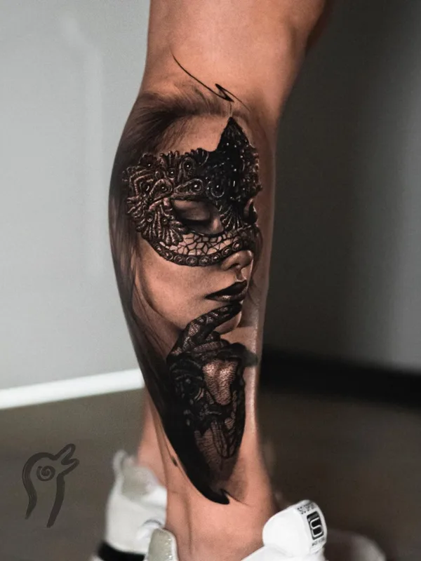 female black and grey realism tatuaje en calf #50783 | Tatuador Виталий Гусев