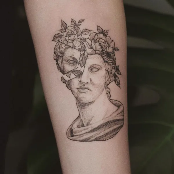 Graphic tattoo by Татьяна Симкинс in Омск