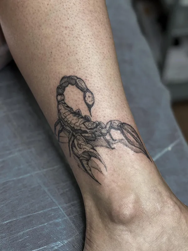 black blackwork Tatuaggio su ankle #50837 | Tatuatore Александр Уколов