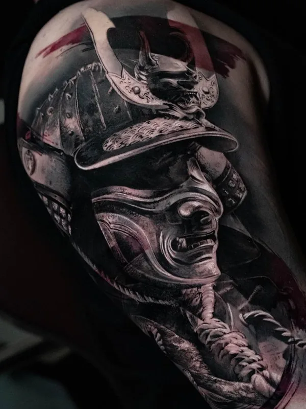 black and grey realism tatouage sur upper arm #65083 | Artiste tatoueur Stevo Tattoo
