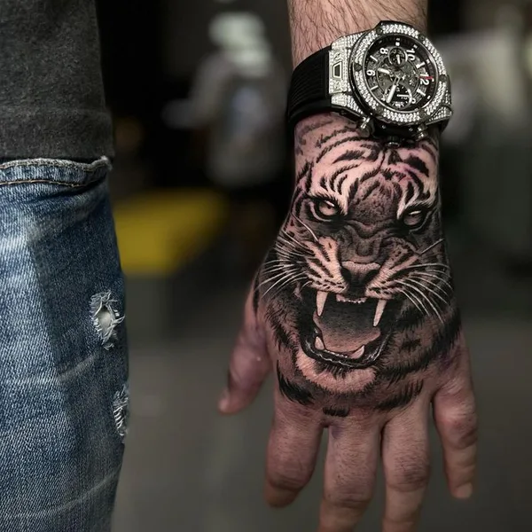 Realism tattoo by Rodrigo Piedrabuena in Zürich