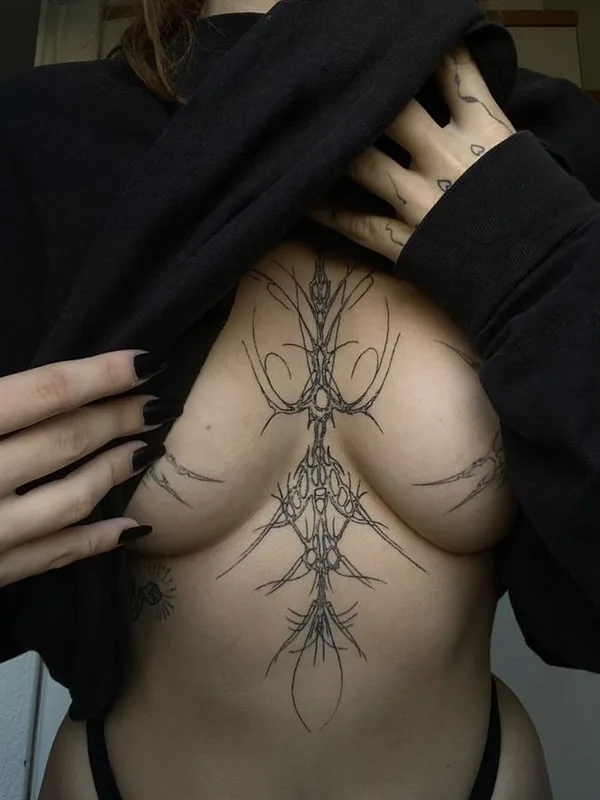 female black linework Tatuaggio su chest #66349 | Tatuatore Randy Lahaie