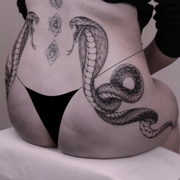 Graphic tattoo by Justine Scandella in Winterthur