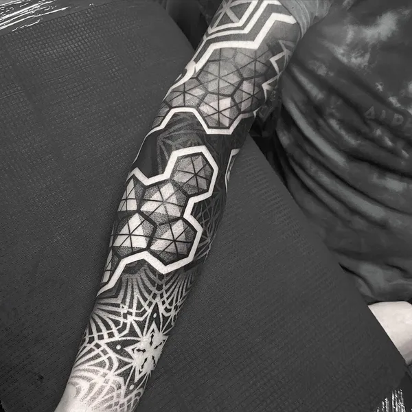 Ornamental tattoo by Anton Riakhovski in Warszawa