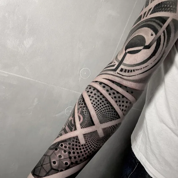 Ornamental tattoo by Anton Riakhovski in Warszawa