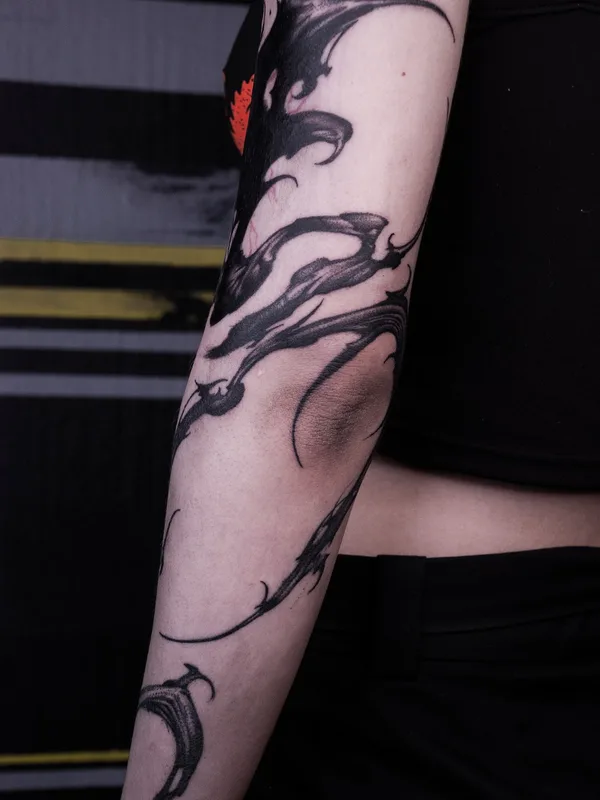 black blackwork татуировка на forearm #68064 | Тату мастер Паша MRXN