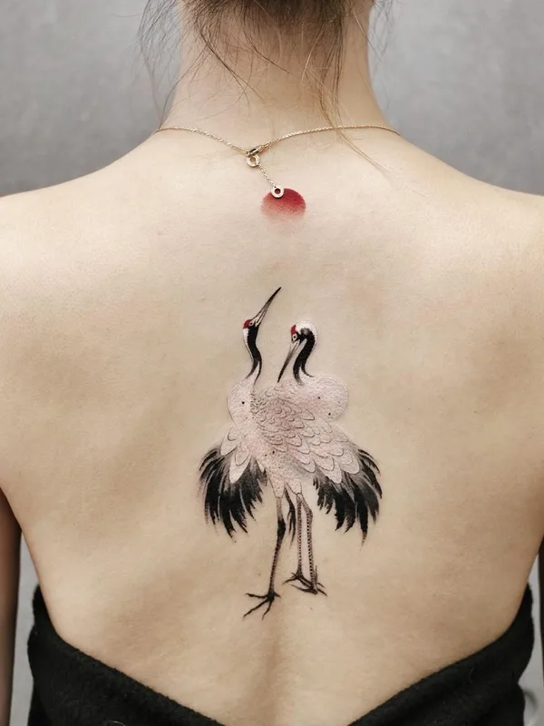 female black&gray watercolor татуировка на back #40084 | Тату мастер Chen Jie