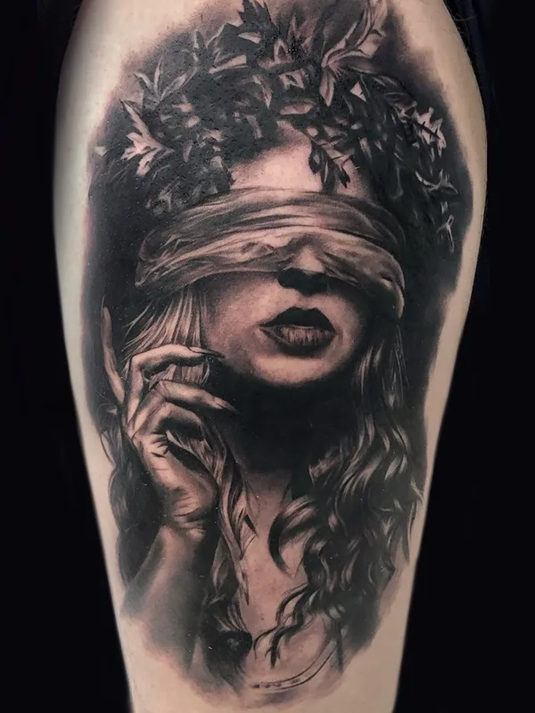 female black and grey realism tatuaje en upper arm #40094 | Tatuador Ирина Чернова
