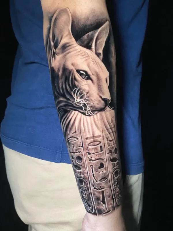 black and grey realism tattoo auf forearm #40104 | Tätowierer Dario Tattooarte