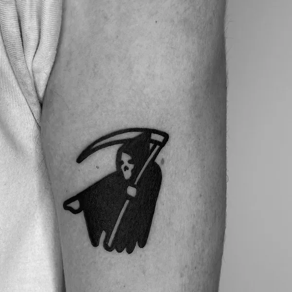 handpoke tattoo by Oleg Savchuk in Tbilisi
