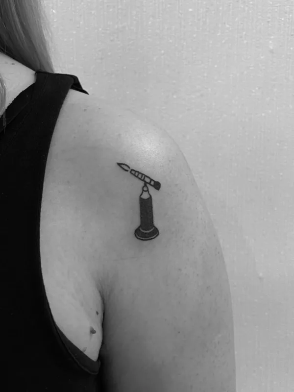 handpoke tattoo by Oleg Savchuk in Tbilisi