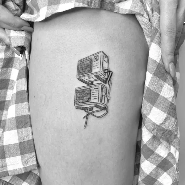 handpoke tattoo by Oleg Savchuk in Tbilisi