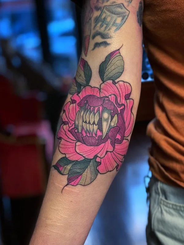 color neo traditional Tatuaggio su forearm #56552 | Tatuatore Lindsay Hall