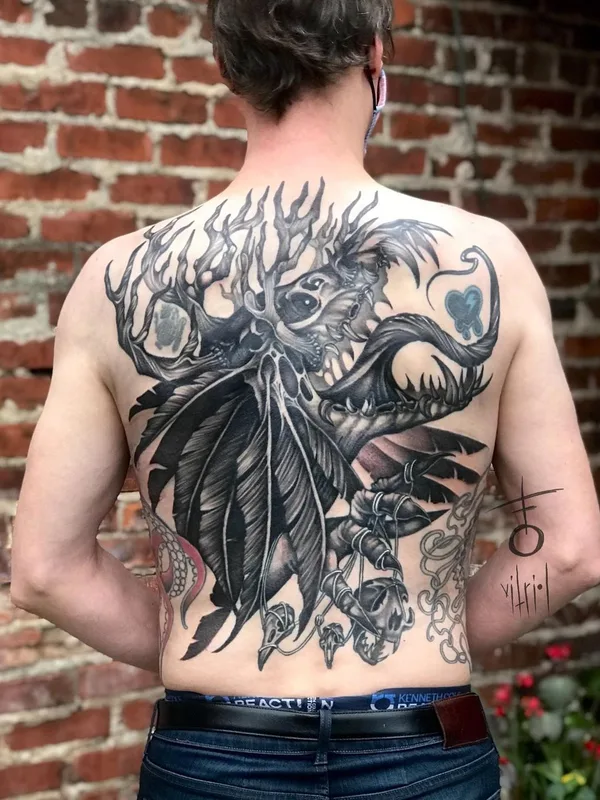 male black and grey black and grey Tatuaggio su full back #56570 | Tatuatore Vitriol
