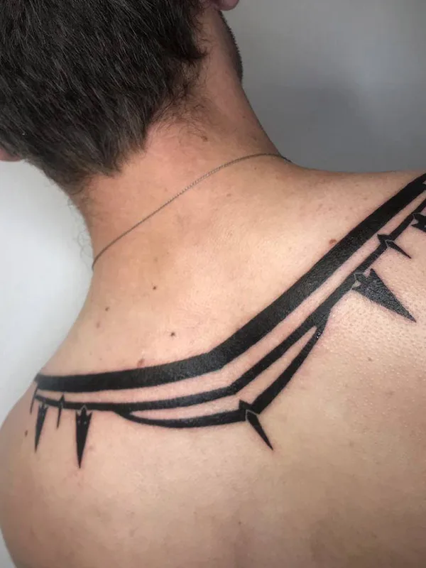 black blackwork татуировка на shoulder blade #32390 | Тату мастер ИЛЬЯ DRUCH