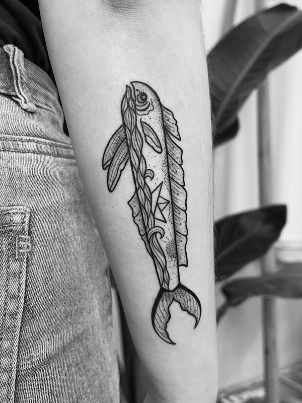 black and grey linework tatouage sur forearm #44849 | Artiste tatoueur Bojana